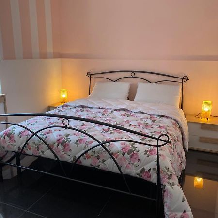 Casa Pirandello 12 Apartman Catania-Fontanarossai nemzetközi repülőtér Kültér fotó