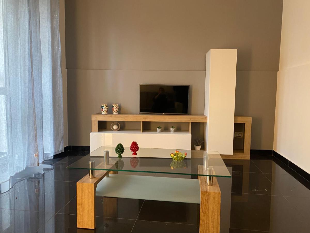 Casa Pirandello 12 Apartman Catania-Fontanarossai nemzetközi repülőtér Kültér fotó